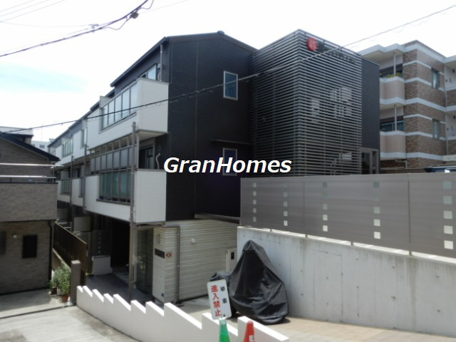 神戸市垂水区五色山２丁目のアパート