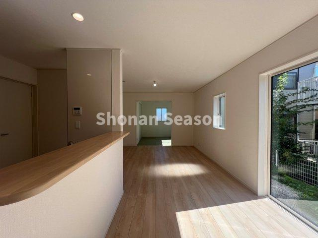 【ダイニング】 | 家族とのコミュニケーションも弾むカウンターキッチン♪