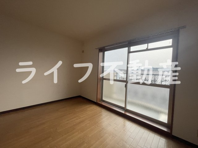 アルザス石切の居間・リビング|ゆったりとしたリビングです