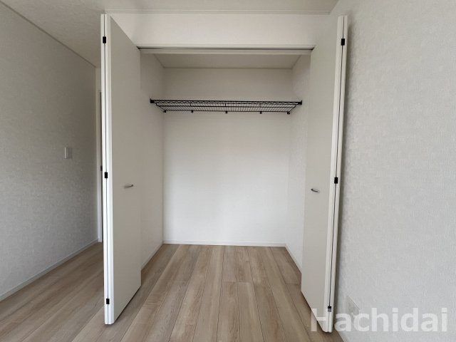 碧南市相生町第1（新築一戸建）の収納|6.0帖洋室クローゼット