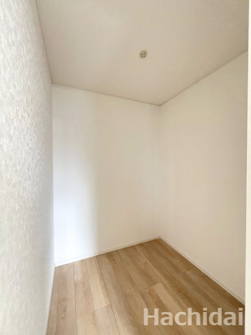 碧南市相生町第1（新築一戸建）の収納|南側6.5帖洋室ウォークインクローゼット