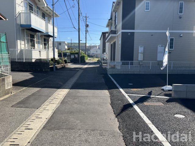 碧南市相生町第1（新築一戸建）の前面道路含む現地写真