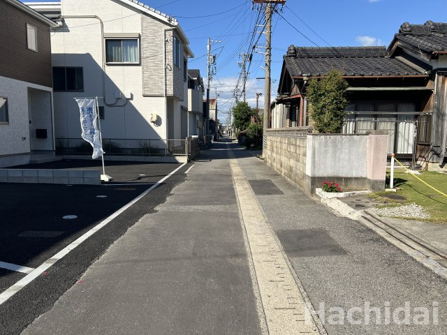 碧南市相生町第1（新築一戸建）の前面道路含む現地写真