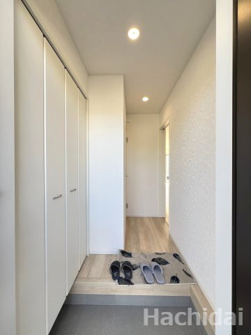 碧南市相生町第1（新築一戸建）の玄関