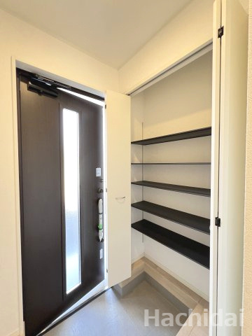 碧南市相生町第1（新築一戸建）の収納