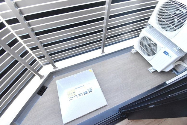 CREAL premier恵比寿のバルコニー