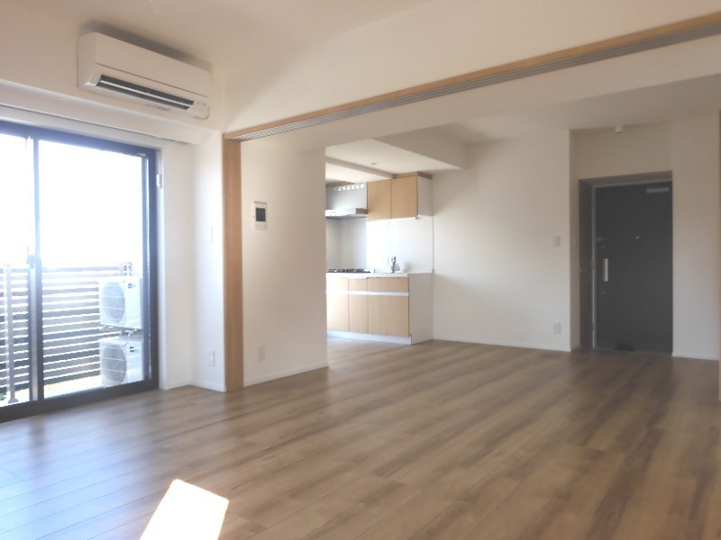 CREAL premier恵比寿の居間・リビング