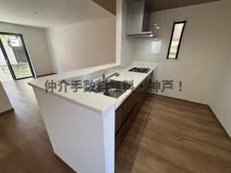 【キッチン】 | 神戸市垂水区神陵台5丁目　新築戸建1号棟　仲介手数料無料！ | お料理しやすいキッチンです