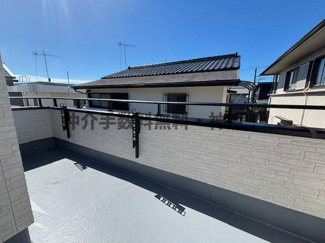 【バルコニー】 | 神戸市垂水区神陵台5丁目　新築戸建1号棟　仲介手数料無料！ | バルコニーがあります