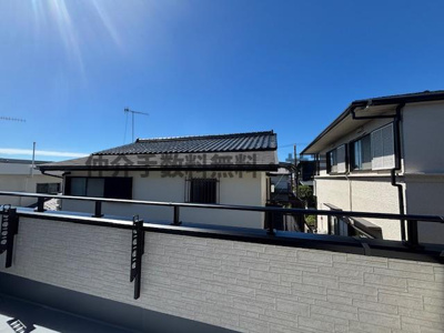 【バルコニー】 | 神戸市垂水区神陵台5丁目　新築戸建1号棟　仲介手数料無料！ | 開放的で明るい空間を演出してくれるバルコニーです