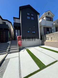 【外観】 | 神戸市垂水区神陵台5丁目　新築戸建1号棟　仲介手数料無料！ | 外観も気になるポイント