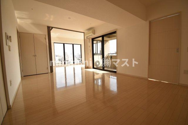 アルグラッド・ザ・タワー心斎橋の居間・リビング