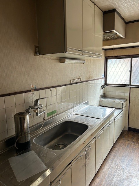 東大阪市小若江　中古物件のキッチン
