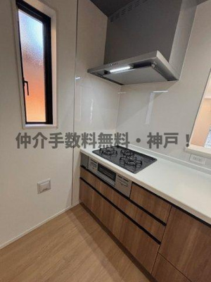【キッチン】 | 神戸市垂水区神陵台5丁目　新築戸建2号棟　仲介手数料無料！ | 使いやすいキッチンです