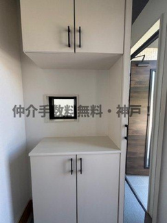 【玄関】 | 神戸市垂水区神陵台5丁目　新築戸建2号棟　仲介手数料無料！ | 玄関です