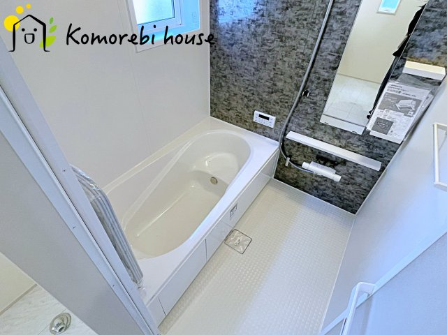 白岡市新白岡8丁目　新築一戸建て　ブルーミングガーデン　04の浴室|11/10　撮影済み