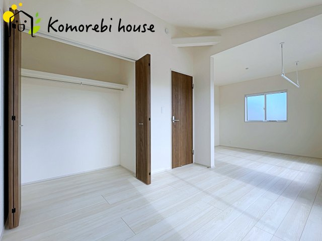 白岡市新白岡8丁目　新築一戸建て　ブルーミングガーデン　04の寝室|11/10　撮影済み