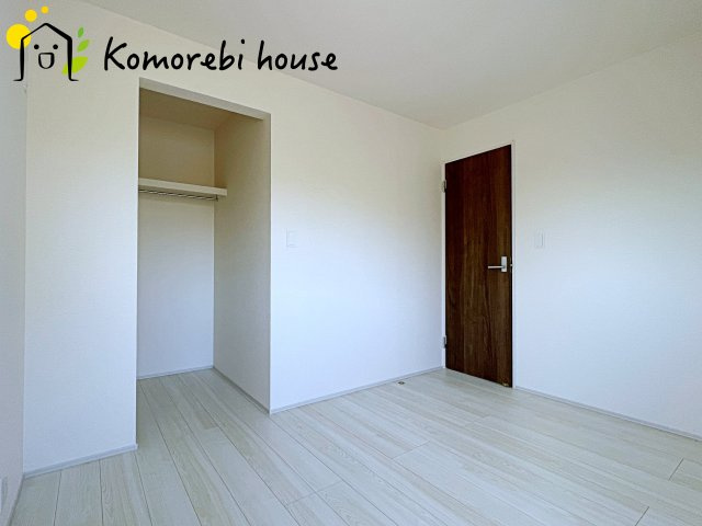 白岡市新白岡8丁目　新築一戸建て　ブルーミングガーデン　04の洋室|11/10　撮影済み