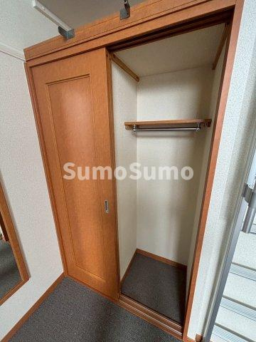 レオパレスクララ九条の収納