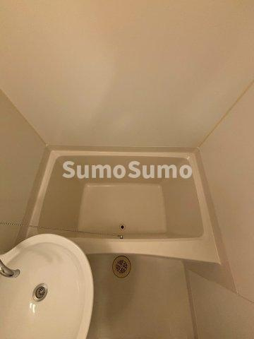 レオパレスクララ九条の浴室