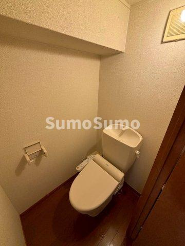 レオパレスクララ九条のトイレ