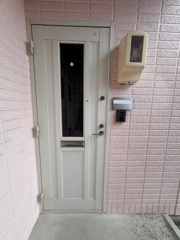 サン・ヒルズ A棟のエントランス