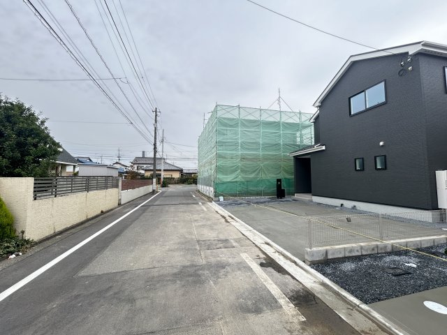 新築　前橋市大利根町二丁目24-2期　LIGNAGE　2号棟の前面道路含む現地写真|現地写真　北側接道幅員約6ｍ