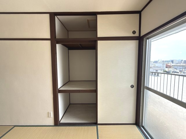 リノグランベル姫路の収納