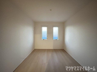 【洋室】 | Ranunculus