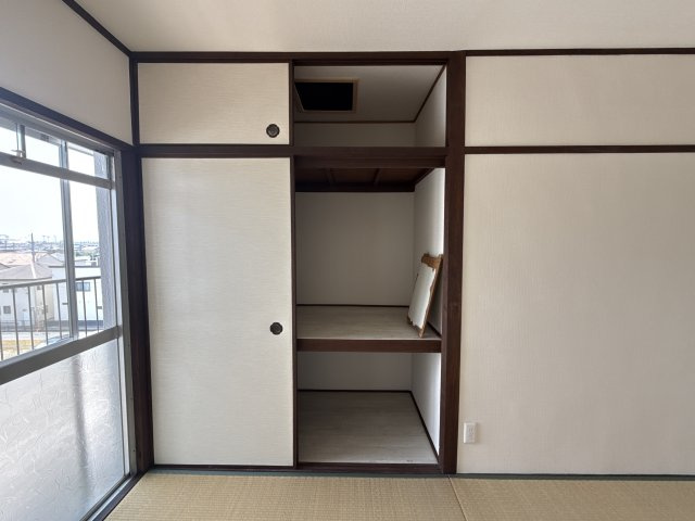 リノグランベル姫路の収納