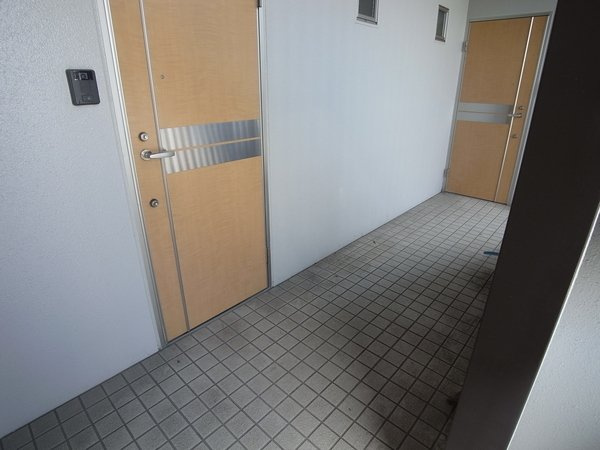 COMPACT菊池の玄関