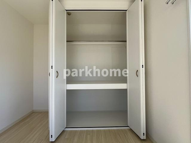 ＳＩＮＡＪＹＵＲＩＭＥ・ＧＲＥＥＮ（シナジュライム・グリーン）の収納