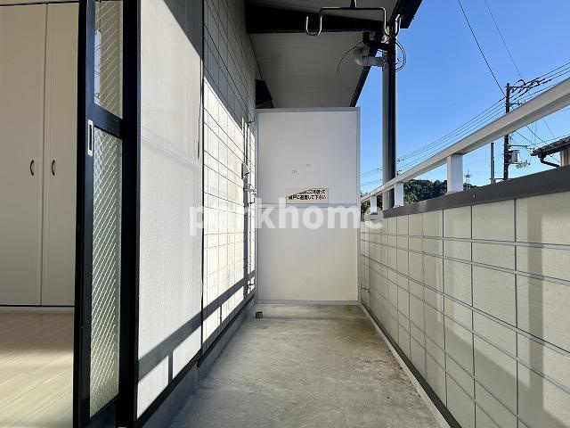 ＳＩＮＡＪＹＵＲＩＭＥ・ＧＲＥＥＮ（シナジュライム・グリーン）のバルコニー