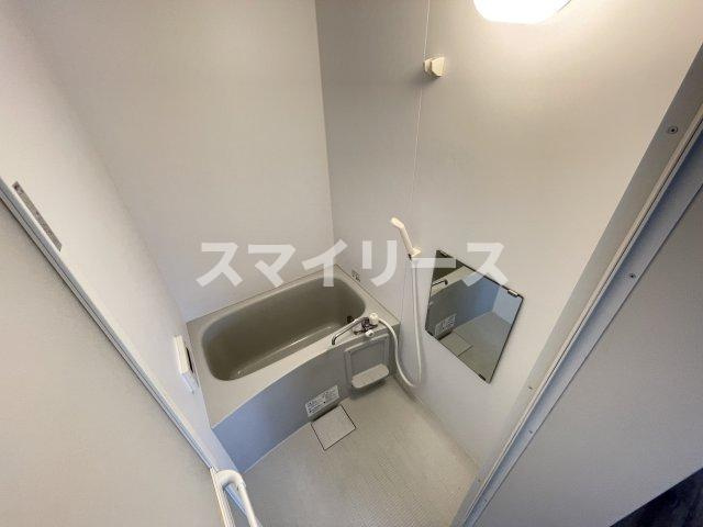ヤマサイコーポ7号棟の浴室