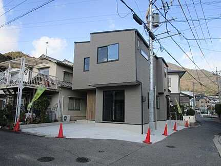 安佐南区緑井７丁目の前面道路含む現地写真