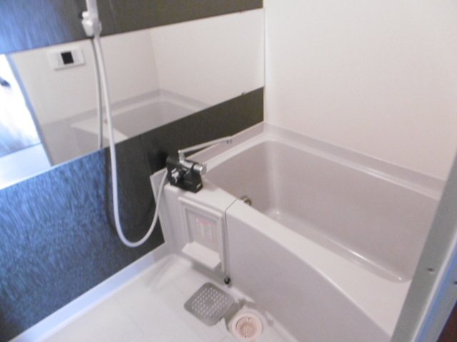 メイブラッサムの浴室