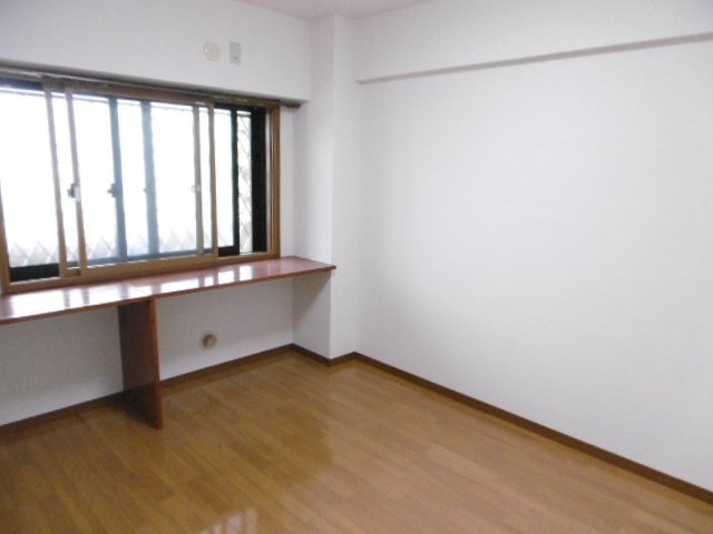 メイブラッサムの寝室