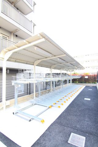 【その他共用部分】 | ライジングプレイス綾瀬三番館 | 敷地内自転車置き場有り☆