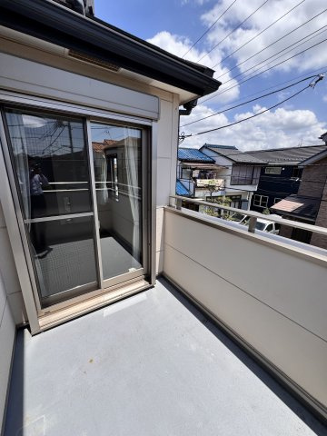 駿河台１丁目戸建て（太陽光発電利用可）のバルコニー