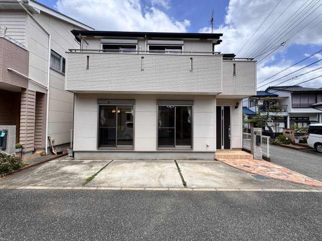 駿河台１丁目戸建て（太陽光発電利用可）の外観