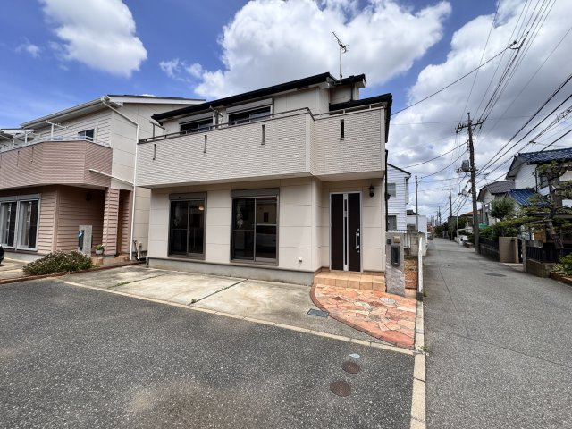 駿河台１丁目戸建て（太陽光発電利用可）の外観