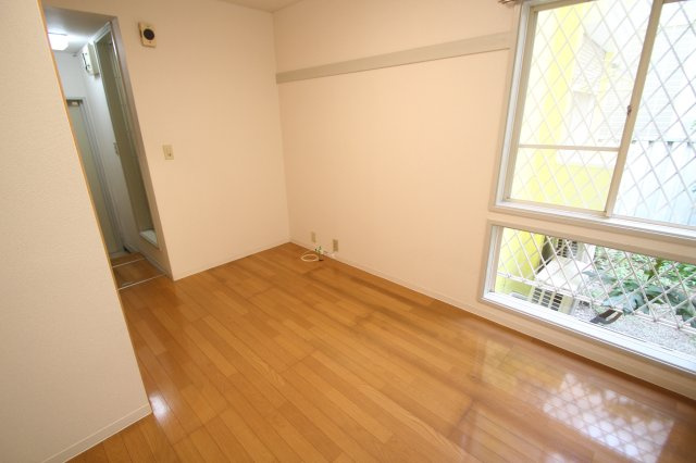 コーポリバーサイドの洋室|※参考写真