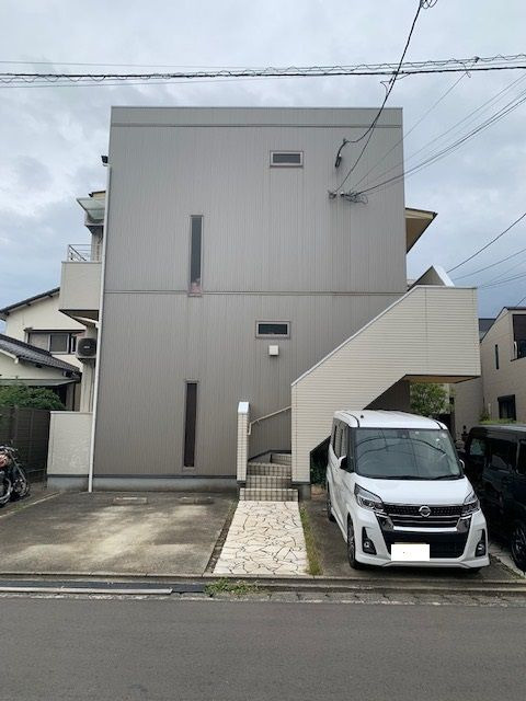 コモエスタ春日の外観