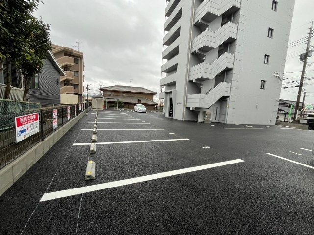LinaBellの駐車場