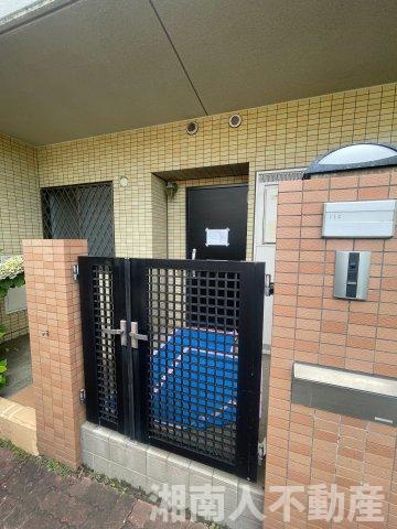 ディアコート逗子海岸の玄関|シンプルで使いやすい玄関です