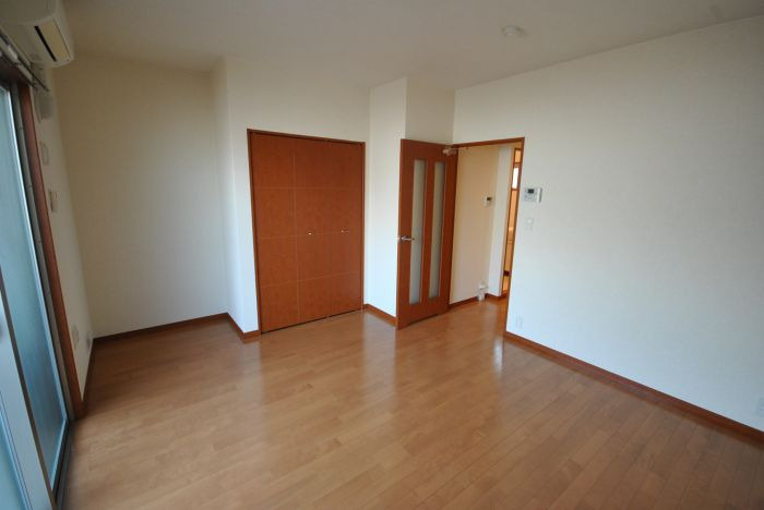 グレートフル南福岡の居間・リビング