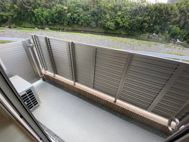 クレールフラワーのバルコニー
