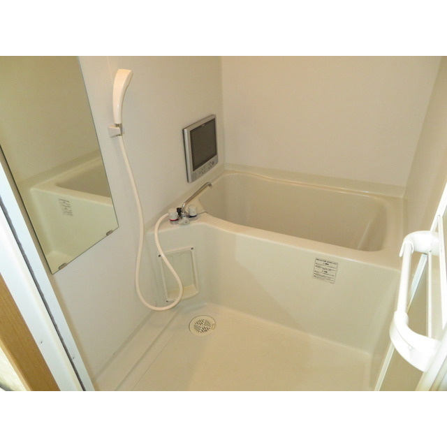 リバーフェアリー吉塚の浴室