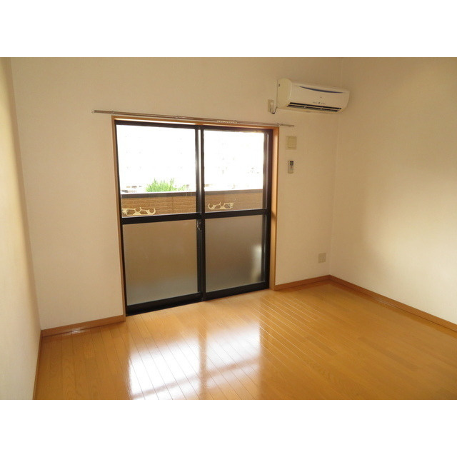 リバーフェアリー吉塚の居間・リビング