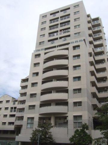 アミング潮江イーストＡ３棟の外観